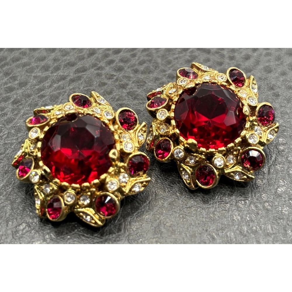 Vintage Joan Rivers Red Crystal Rhinestone Chunky Clip On Earrings Gold Tone